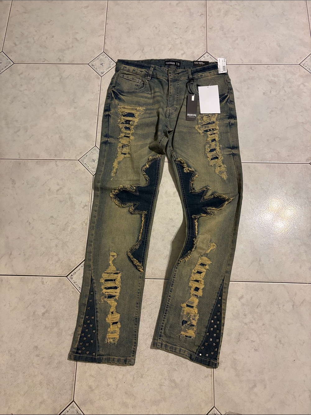 Distressed Straight Men’s Jeans in Olive Green